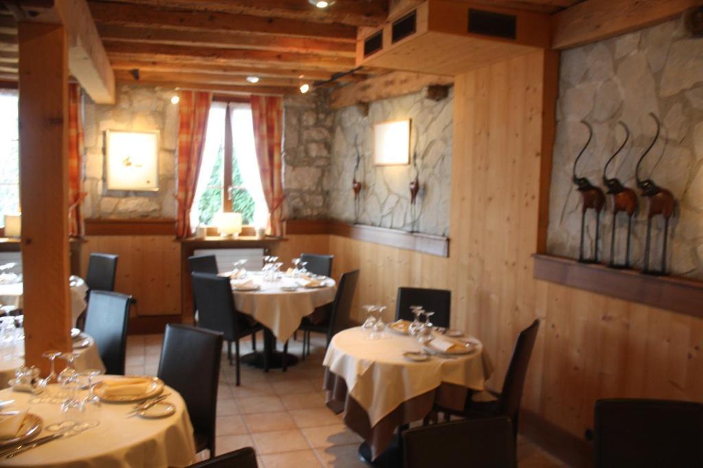 Auberge Communale Bogis Bossey Zewnętrze zdjęcie